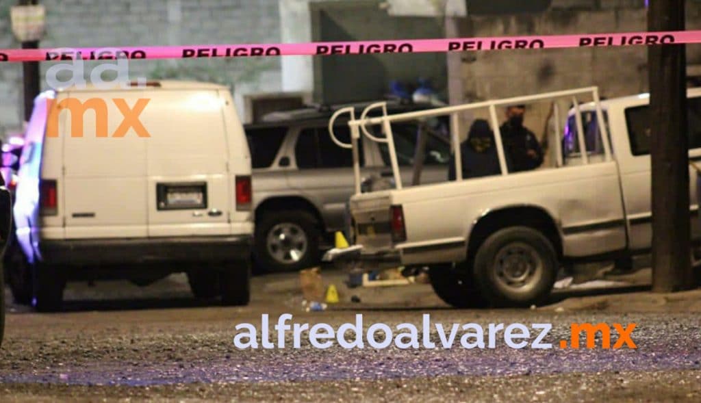 Lo-atacan-con-pistola-y-muere-en-la-banqueta