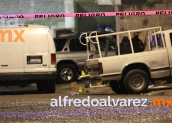 Lo-atacan-con-pistola-y-muere-en-la-banqueta