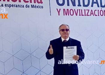 carlos-murguia-se-registra-para-candidato-a-diputado-federal