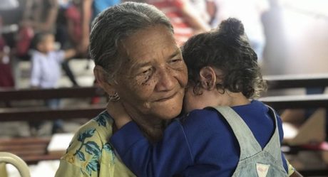 Ante falta de padres, abuelos serían obligados al pago de alimentos de nietos