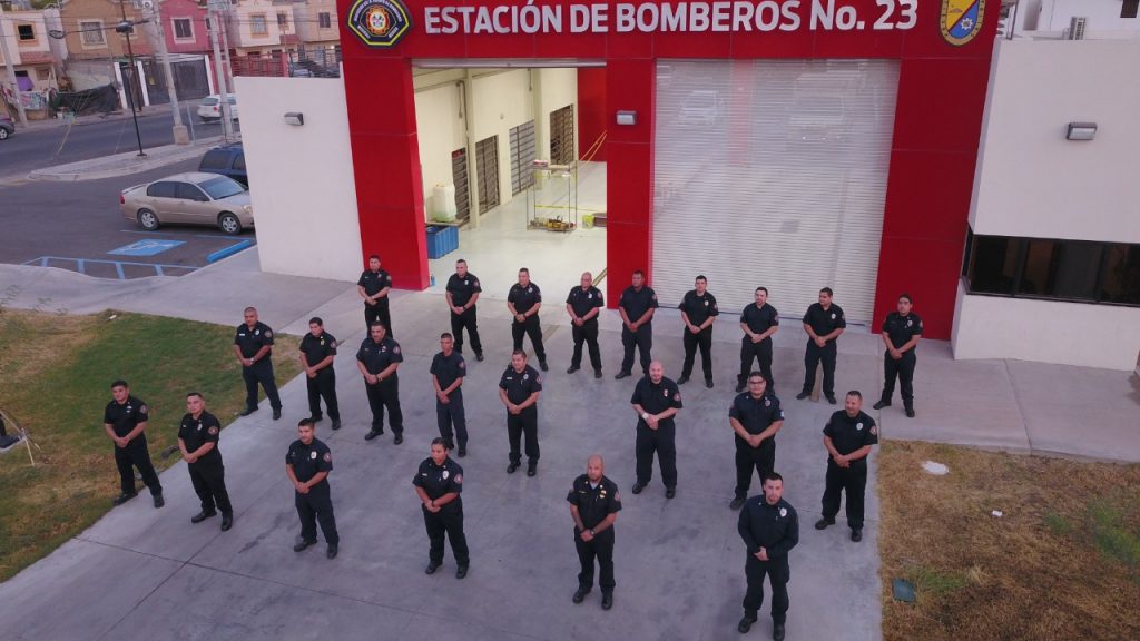 alcaldesa-de-mexicali-vacunacion-bomberos-unidad-contra-covid