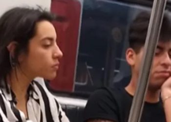 VIDEO-Dice-estar-vacunado-por-trabajar-en-IMSS-y-no-usa-cubrebocas