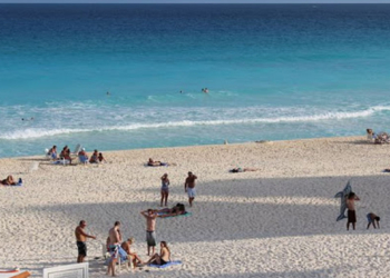 Familia-se-va-de-vacaciones-y-una-llamada-cambió-sus-planes