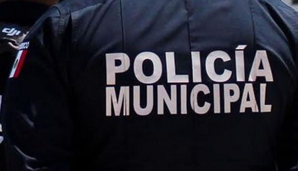 Policías-y-bomberos-deben-ser-los-segundos-en-vacunarse-Alcalde