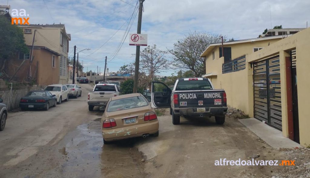 HALLAN DECAPITADO Y 'ENCOBIJADO' EN PICADERO
