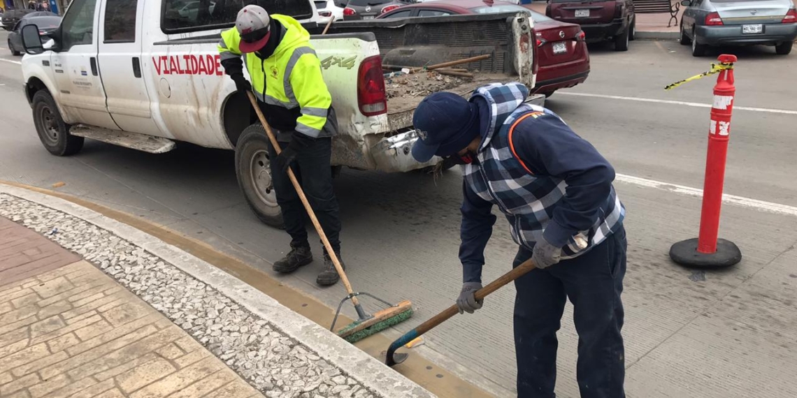 ROSARITO CONTINúA CON ACCIONES DE MEJORA DE VIALIDADES