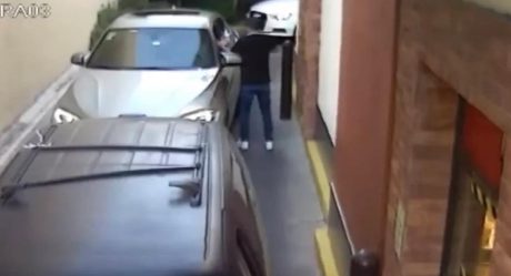 VIDEO: Así asaltan en fila de autos en McDonald's