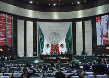 APRUEBA COMISIóN DE ENERGíA INICIATIVA ELéCTRICA DE AMLO