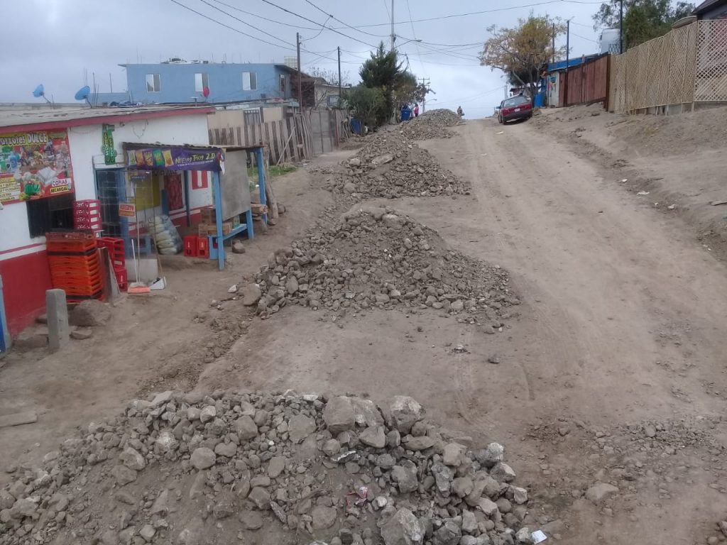 ROSARITO CONTINúA CON ACCIONES DE MEJORA DE VIALIDADES