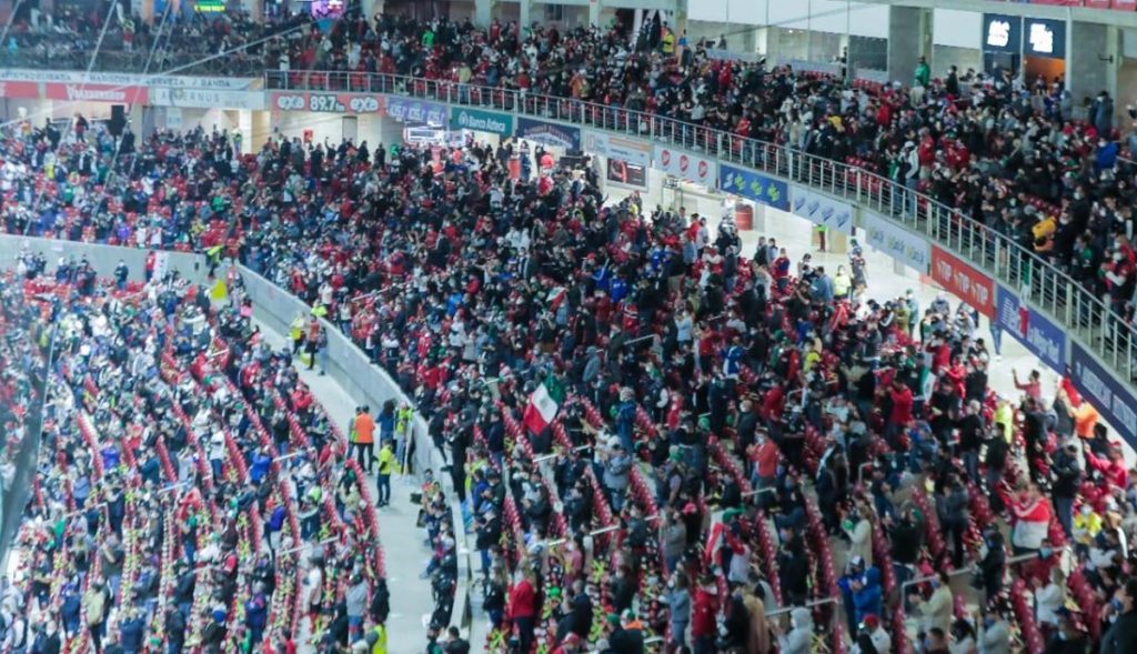 Abarrotan-estadio-en-inauguración-de-la-Serie-del-Caribe-2021