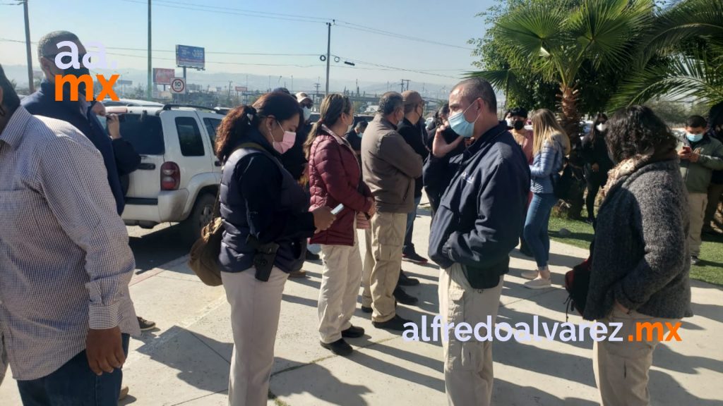 AGENTES ESTATALES Y PERICIALES PARAN LABORES