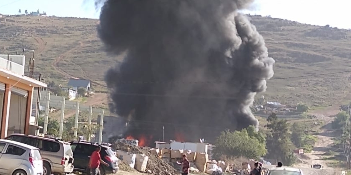 FUERTE INCENDIO CONSUME RECICLADORA