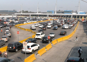 MéXICO CONFIRMA EXTENSIóN DE RESTRICCIONES DE CRUCE