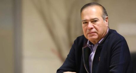 Arturo González Cruz va por diputación Federal