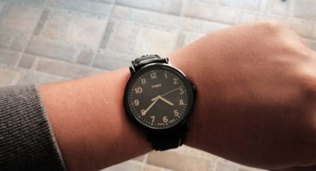 No se les olvide adelantar sus relojes