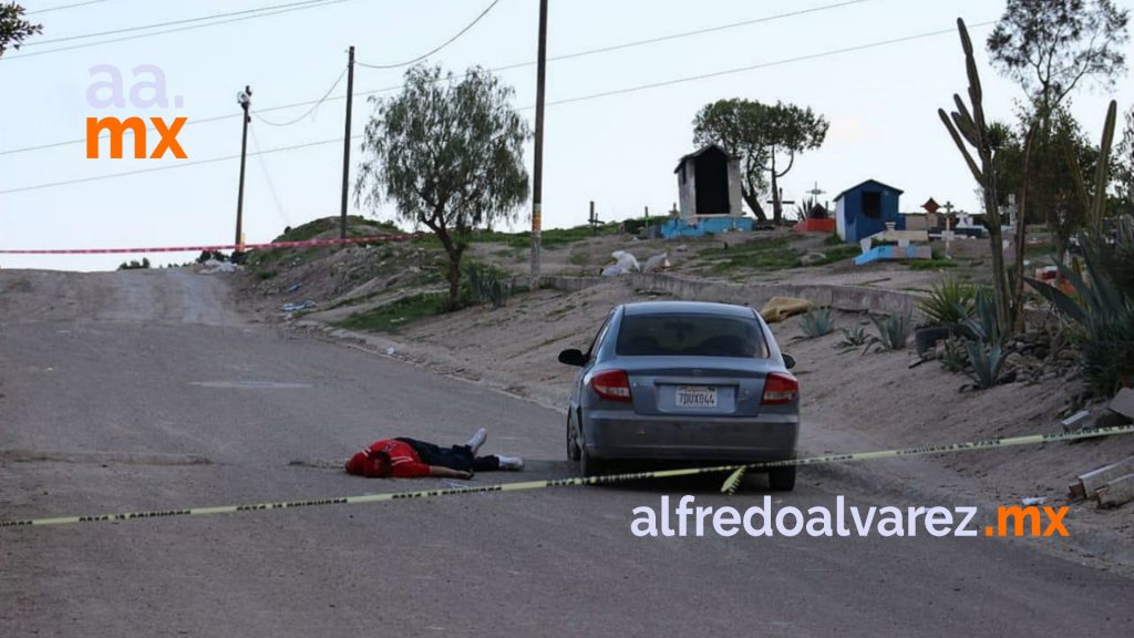 LO ACRIBILLAN A UN COSTADO DEL PANTEóN