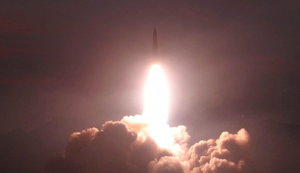 Corea-del-Norte-lanza-misiles-EU-reacciona