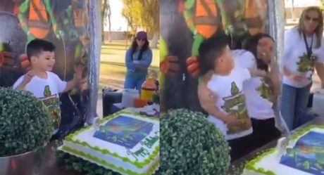 VIDEO: Niño agrede a su tía tras aventarlo al pastel