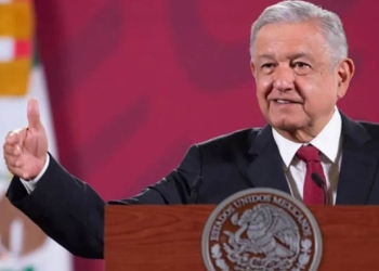 APRUEBAN LEY PARA QUE NINGúN FUNCIONARIO GANE MáS QUE AMLO