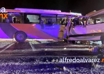 CAMIONAZO EN CABORCA-SONOYTA DEJA 16 MUERTOS