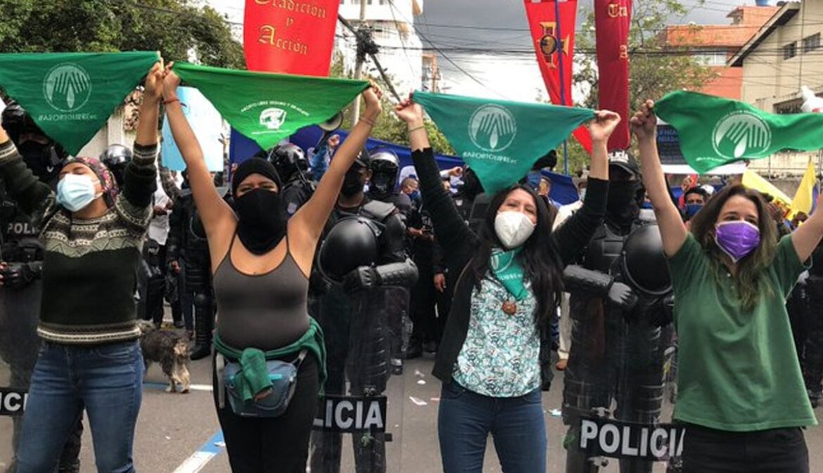 CORTE CONSTITUCIONAL DESPENALIZA EL ABORTO POR VIOLACIóN