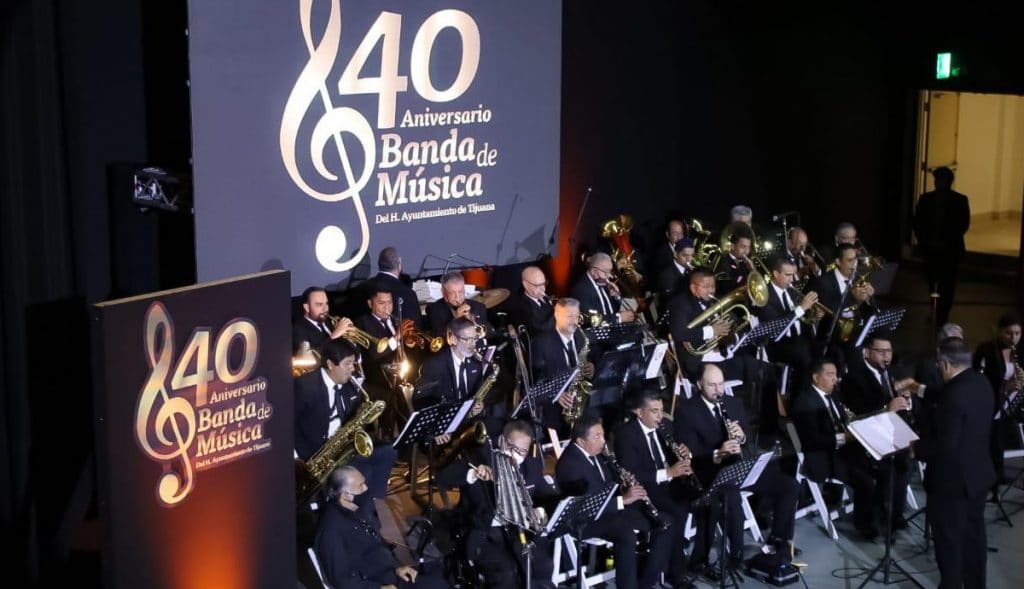 Reconocen-trayectoria-de-Banda-Musical-Municipal-en-40 aniversario