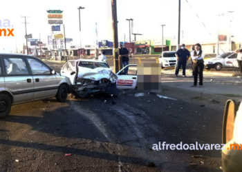 MUERE TAXISTA TRAS CARAMBOLA; PASAJEROS RESULTAN HERIDOS