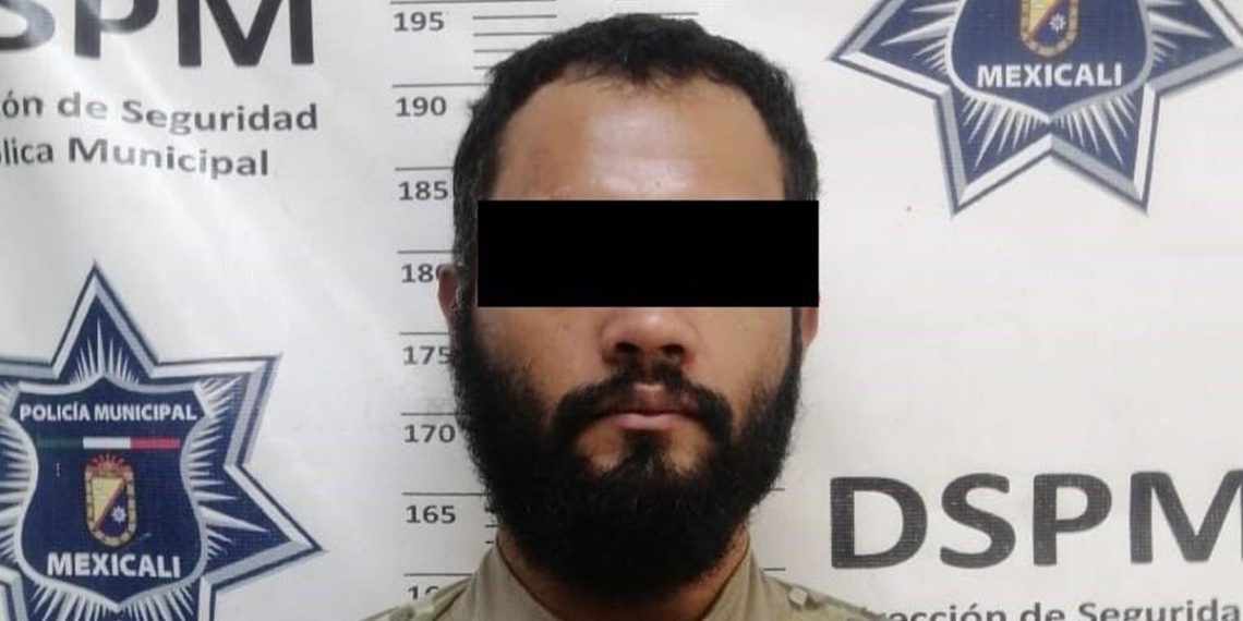 MATA A SU HERMANASTRO CON MACHETE