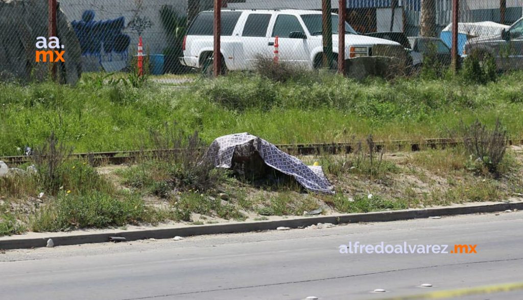 MOTOCICLISTA SE DECAPITA TRAS CHOCAR CON OBJETO FIJO