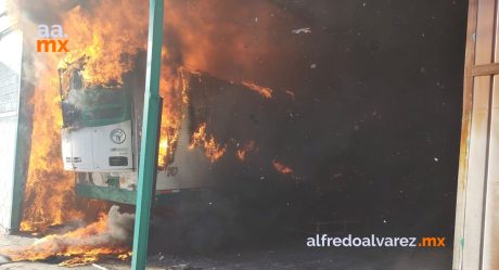 Se incendia bodega de cartón