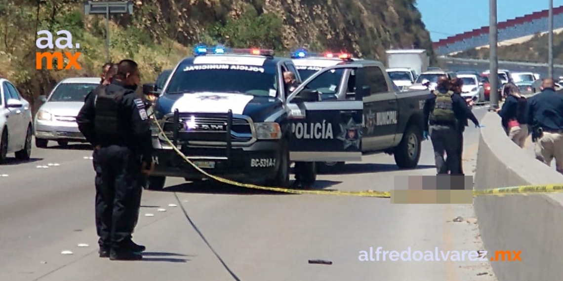 MUERE PRESUNTO ASALTANTE TRAS AMENAZAR A POLICíA EN PLAYAS DE TIJUANA