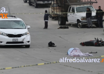 MOTOCICLISTA NO CEDE EL PASO, SE ESTAMPA Y MUERE