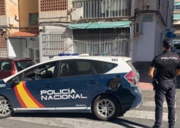 MUJER DURó AñOS SECUESTRADA, VECINOS PUSIERON CORCHO PARA IGNORARLA