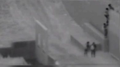 VIDEO-Traficante-lanza-a-niño-del-muro-fronterizo-entre-Tijuana-y-SD