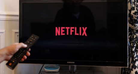 Proponen impuesto por contratar Netflix, Apple TV y Disney