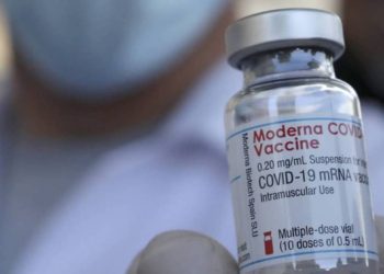 APRUEBAN USO DE EMERGENCIA DE VACUNA ANTICOVID MODERNA