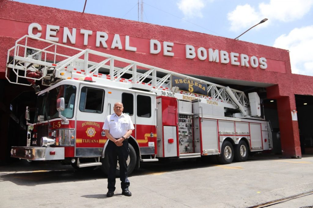 eduardo-martinez-es-un-impulsor-de-la-modernizacion-de-bomberos