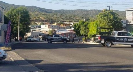 Sujeto despoja de arma a policía de Tecate y se fuga