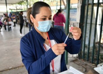 TRAS MUERTE DE 16 EMBARAZADAS POR COVID; LLAMAN REGISTRARSE