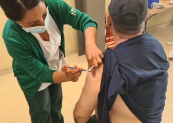 MáS DE 50 MIL PERSONAS DE 50 A 59 AñOS VACUNADAS CONTRA COVID EN BC