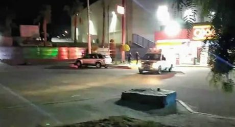 Baleado y asesinados; uno en estacionamiento de OXXO