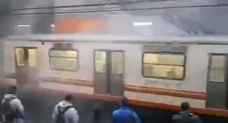 VIDEO: Humo en Línea del Metro aterroriza a usuarios