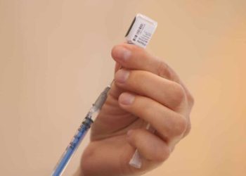 CONFIRMAN CASOS DE COáGULOS EN ARTERIAS TRAS RECIBIR VACUNA ANTICOVID