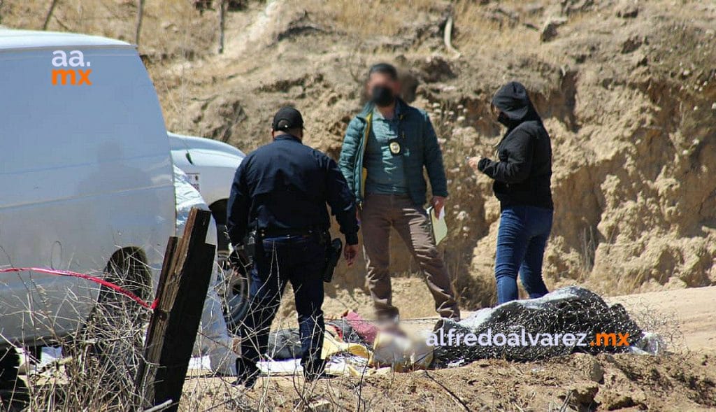 Hallan-cadáveres-de-hermanos-envueltos-en-colchón