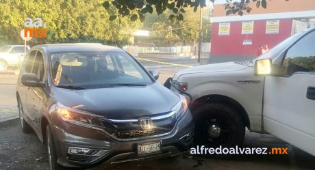 Le quitan la vida a policía municipal en estacionamiento