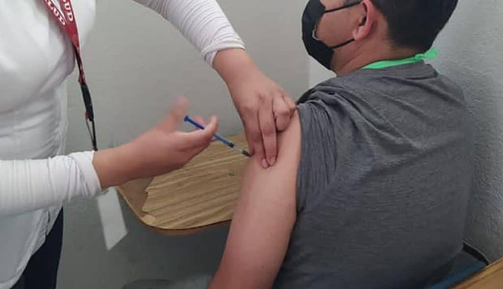 Sigue-vacunación-para-50-y-más-en-Tijuana-Tecate-Rosarito-y-Ensenada