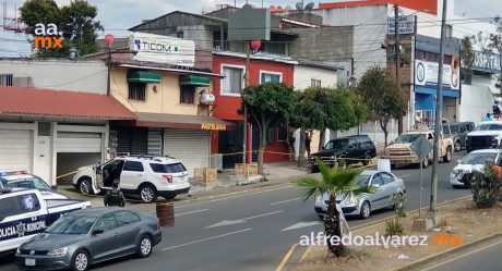 Autoridades resguardan domicilio con presunta droga