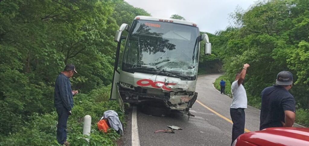 FUNCIONARIOS ELECTOS DE OAXACA MUEREN EN ACCIDENTE