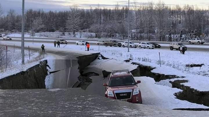 EU-anula-la-alerta-de-tsunami-tras-un-terremoto-en-Alaska