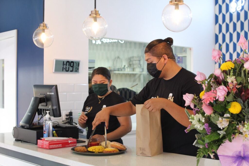 PASTELERíA JACOBO INAUGURó UNA NUEVA SUCURSAL EN ZONA RíO.